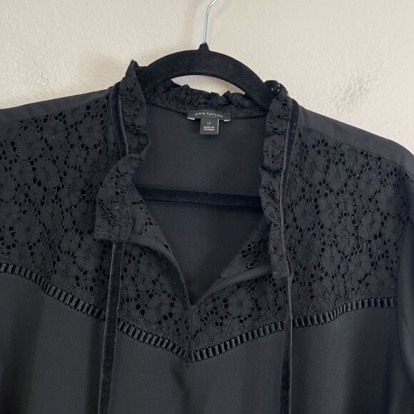 Ann Taylor Womens Large Tall Black Lace Yoke Long Sleeve Blouse Front Neck Tie - Picture 9 of 12